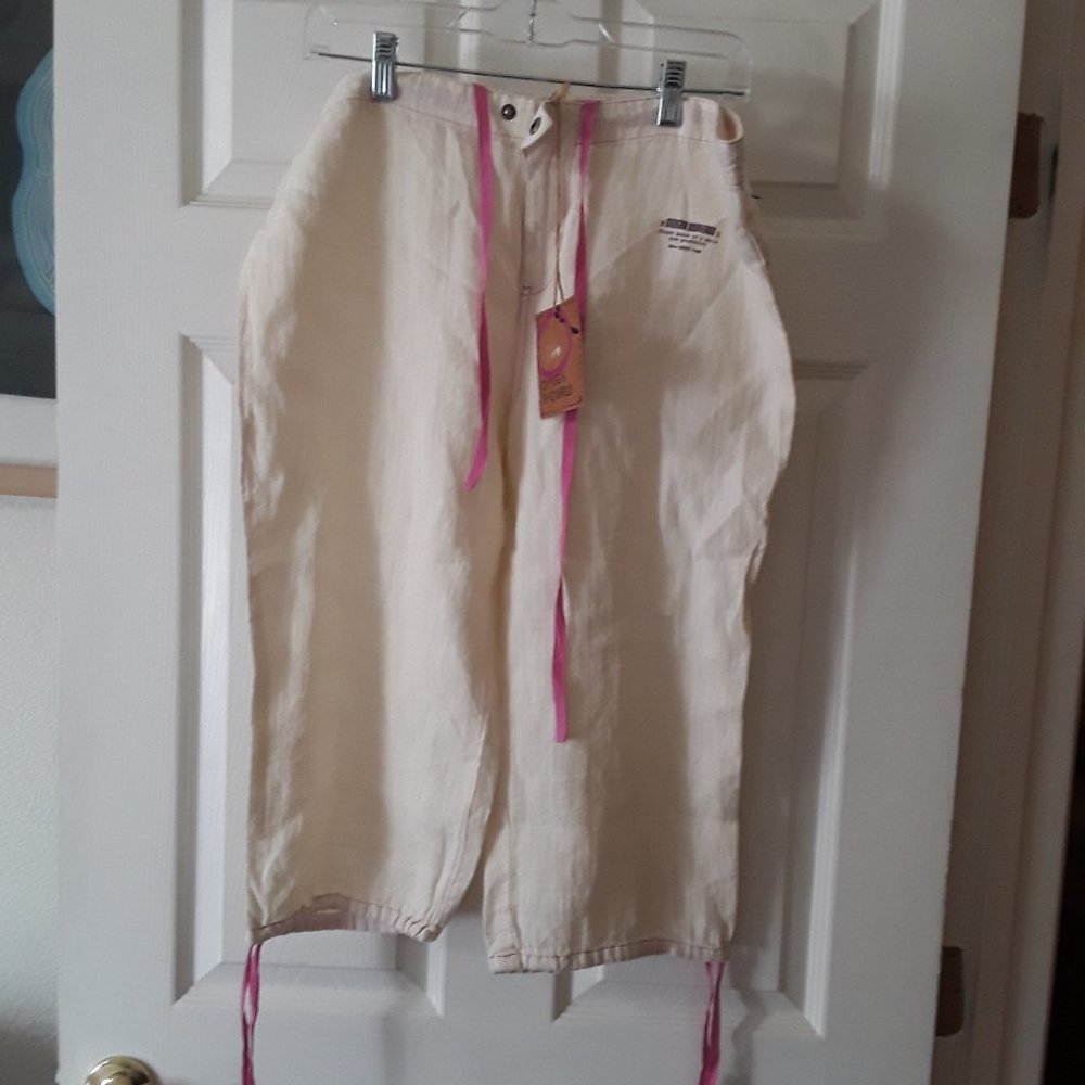 NWT Oxygen Required 100 % Linen Drawstring Antique White Capris Juniors Sz 13 *G